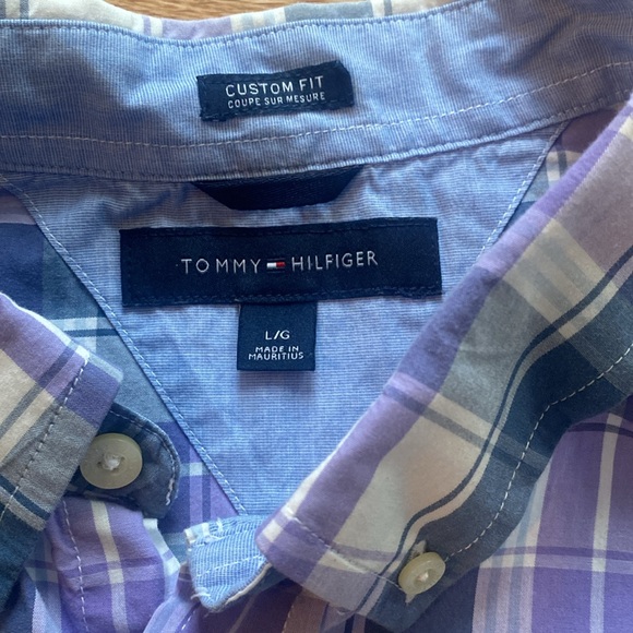 Tommy Hilfiger button down shirt - Picture 3 of 10
